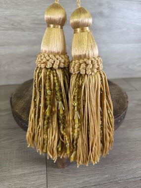 VTG Set of Two Decorative Tassels with Glass Beads Antique Gold Curtain Tiebacks
